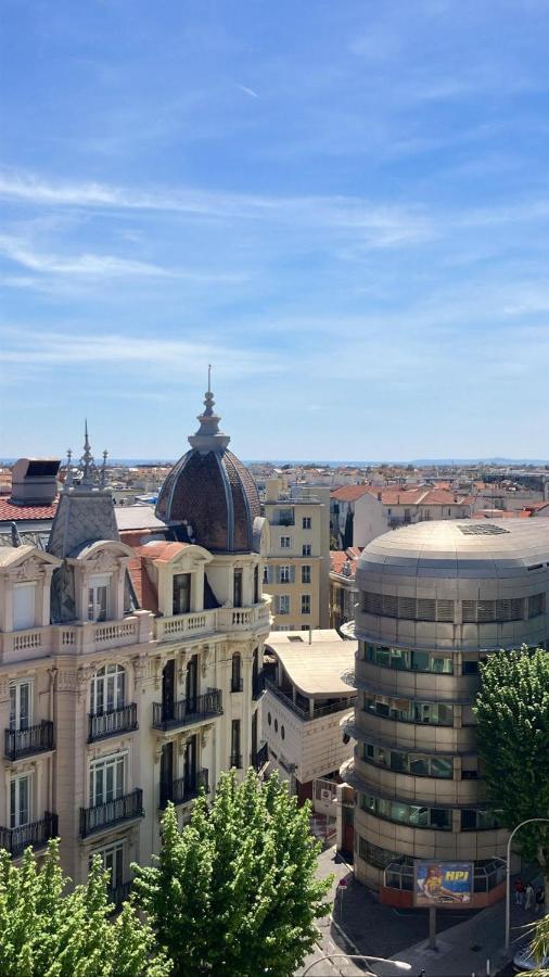 Appartamento 2 Pièces En étage élevé, Centre-ville Au Calme, Petite Vue *